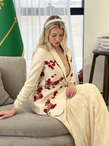 بدله بيج ذهبي ورد