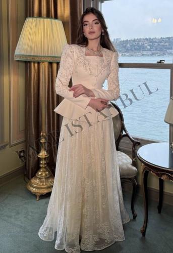 فستان مع جاكيت رسمي