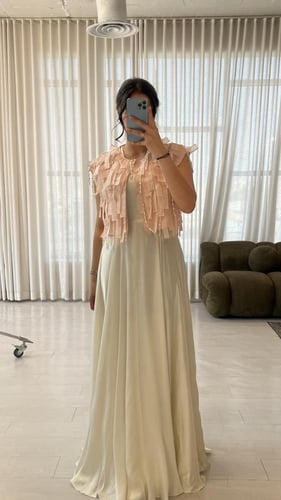 فستان مزين بلولو