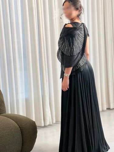 فستان اسود حرير ساتان