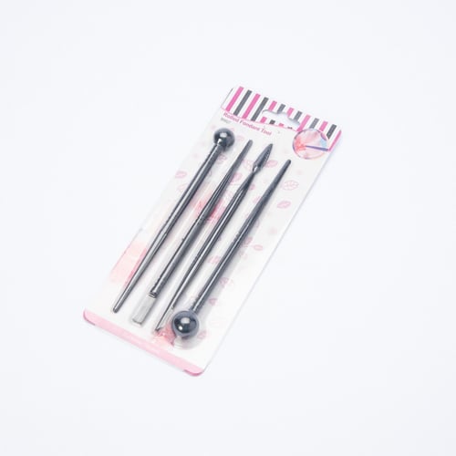 ادوات تزيين الكيك