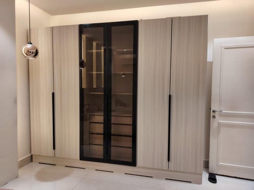 غرفة نوم (حسب إختيارك)