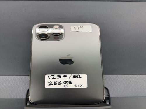 ايفون ١٢ برو ٢٥٦قيقا بطارية ٨١٪