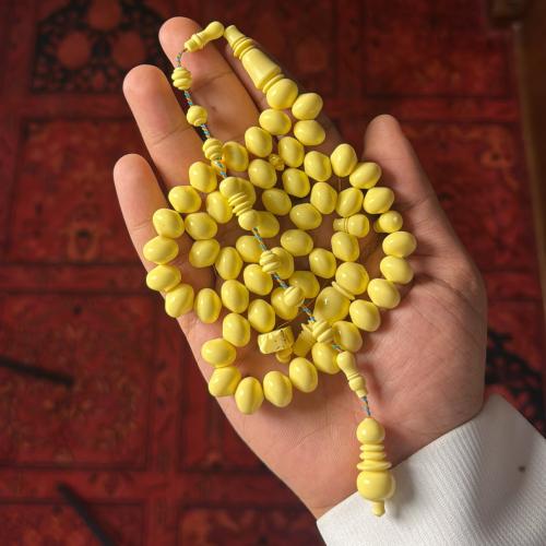 بكلايت ذروي ( كريمي )