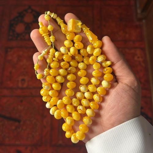 بكلايت ذروي ( شبيه المستكه )