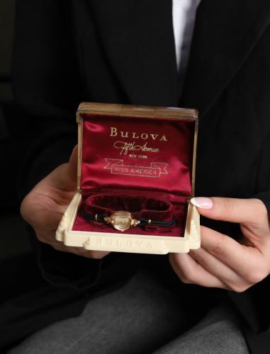 Bulova 1952
