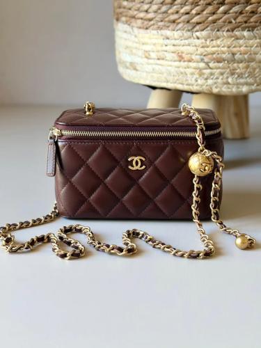 شانيل كلاتش تايني - بني