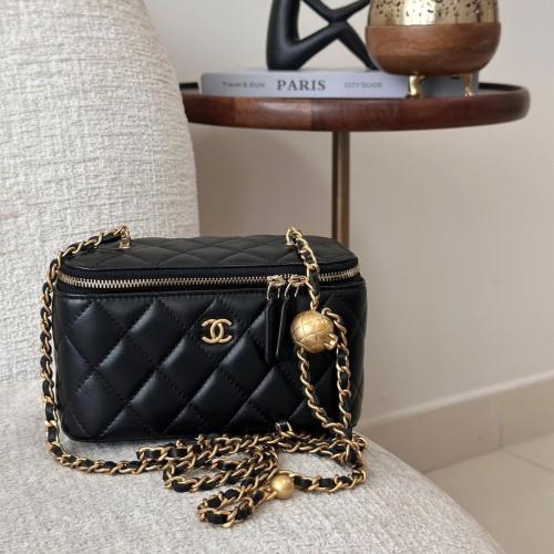 شانيل كلاتش تايني - اسود مرايه