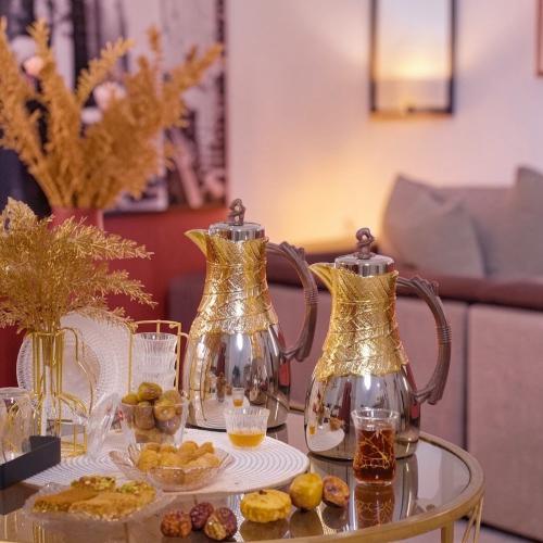 طقم ترامس نيكل ذهبي يد خشبي دروبينا