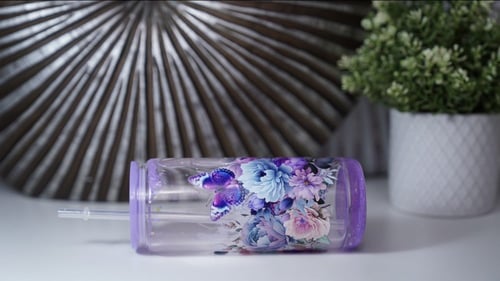 كوب سنو فليك لون بنفسجي وتصميم ورد