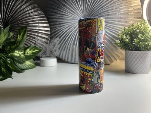 كوب بتصميم سبايدر مان