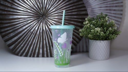كوب 710مل بتصميم ازهار وفراشات متغير بالبرودة