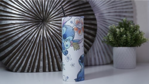 كوب بتصميم ستيتش