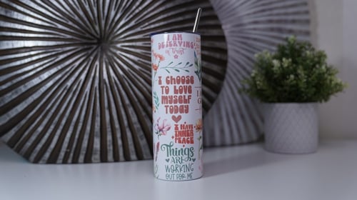 كوب بتصميم الطاقة الايجابية 2