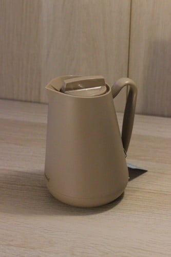 ترمس فزة لون سادة 500 ml