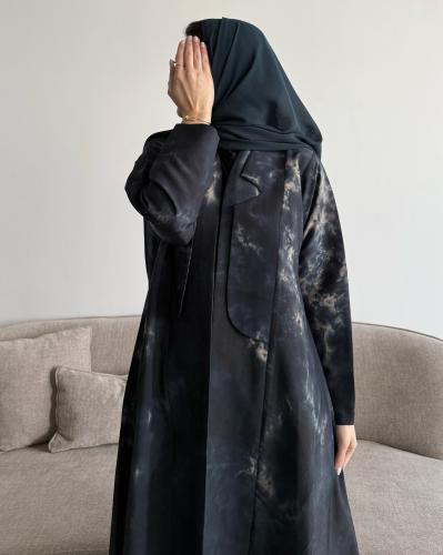 Z386 / قماش كريب تركواز غامق مموج اللوان