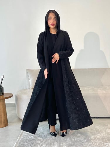 Z247 / قماش كريب مينيمات وقماش تل مشجر مع خرز