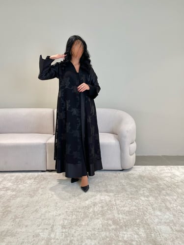 Z59 / قماش تفته واقف وفوق شيفون مطرز