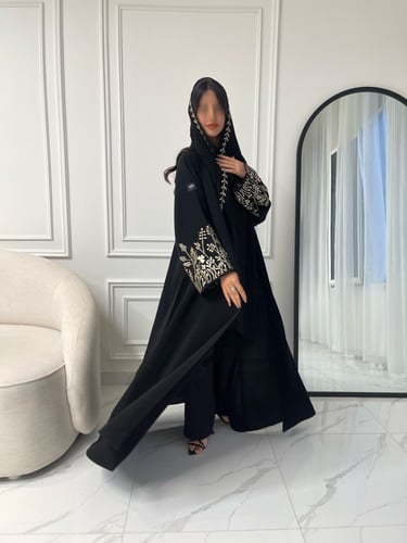 Z65 / قماش لمياء وتطريز بيج