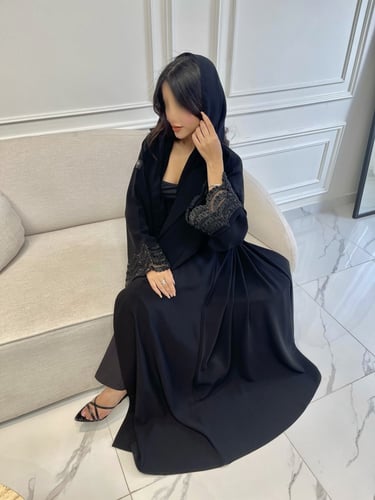 Z70 / قماش كريب لمياء وكلفه خرز