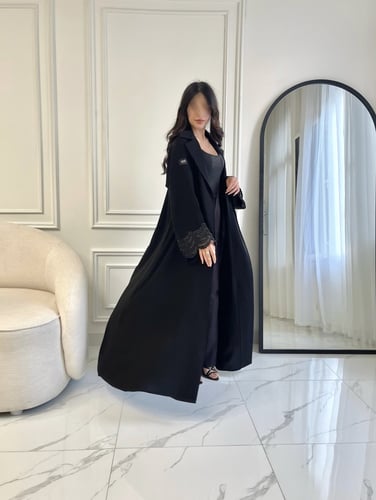 Z70 / قماش كريب لمياء وكلفه خرز