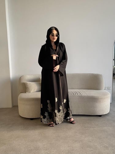 Z193 / قماش كريب مينيمات وتطريز كمبيوتر ذهبي مطفي