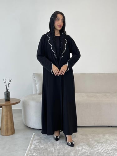 Z252 / قماش كريب كوبرا وشك لولو عالياقه وطرف الاكم...