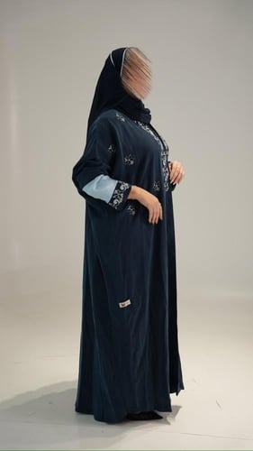 عباية أزورا