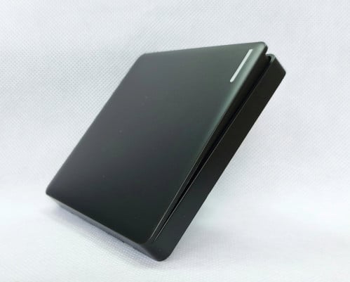 مفتاح مفرد 16 امبير بيانو اسود MAAS
