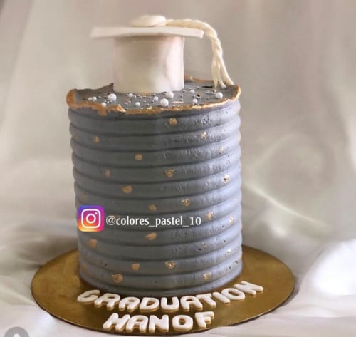 نيكد كيك كبير 6انش +قبعة تخرج