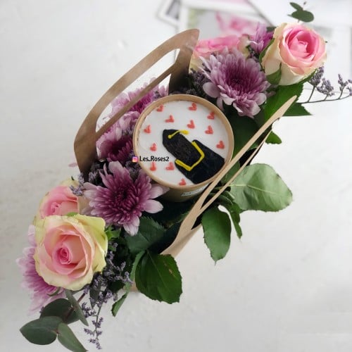 كوب كيك +سلة ورد