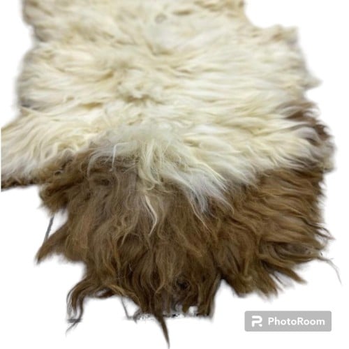 Natural Naeemi sitting wool