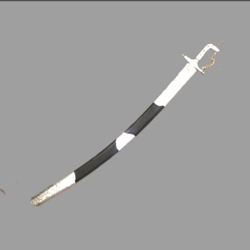 سيف مقبض فضي اسود مع فضي