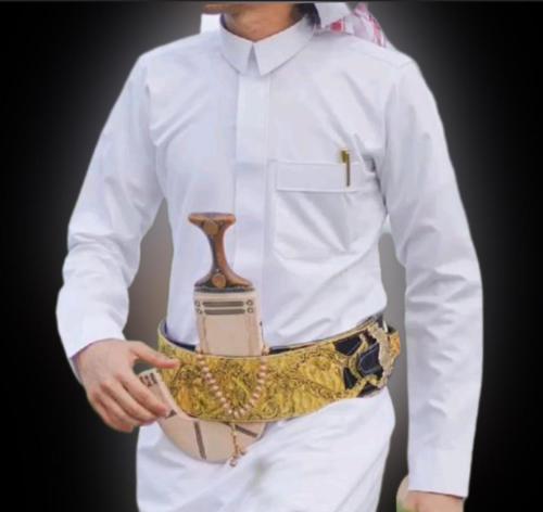 جنبية ولادي يمنية بيج