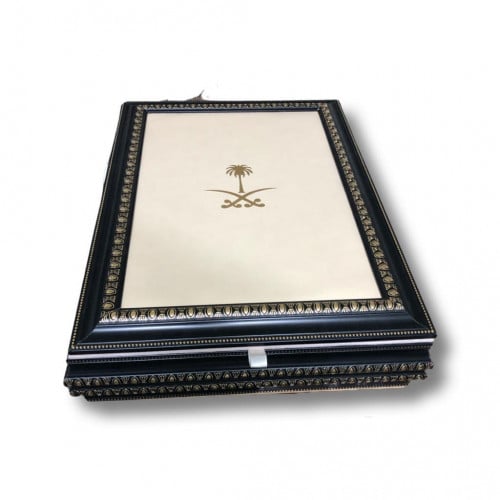 صندوق فاخر مع بشت فاخر سكري