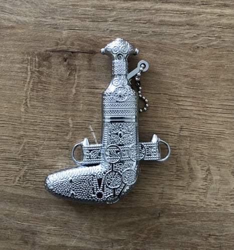 موقد نار على شكل جنبية تراثية