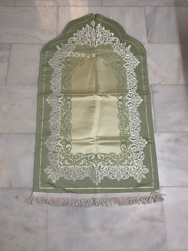 سجادة صلاة - اخضر و ذهبي