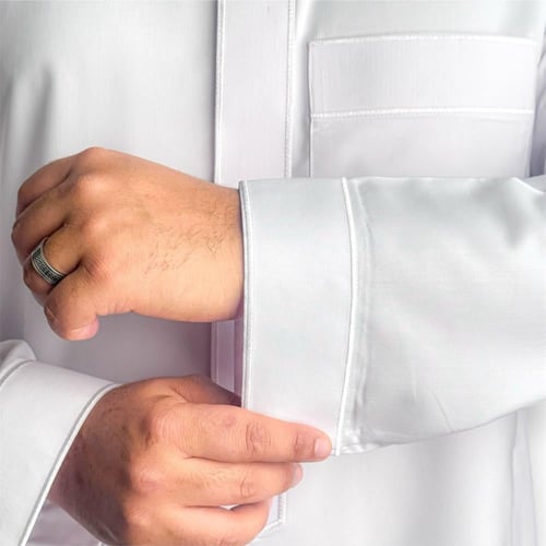 ثوب شخصية الرجل قلاب مطرز ( قماش ريتشي)