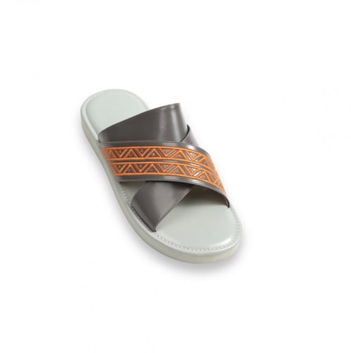 نعال شرقى مطرز