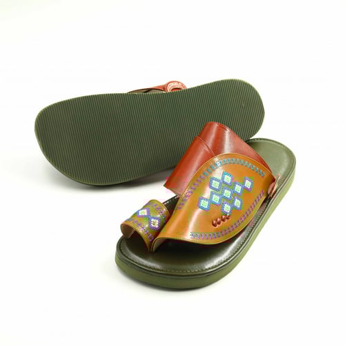 نعال شرقي مطرز