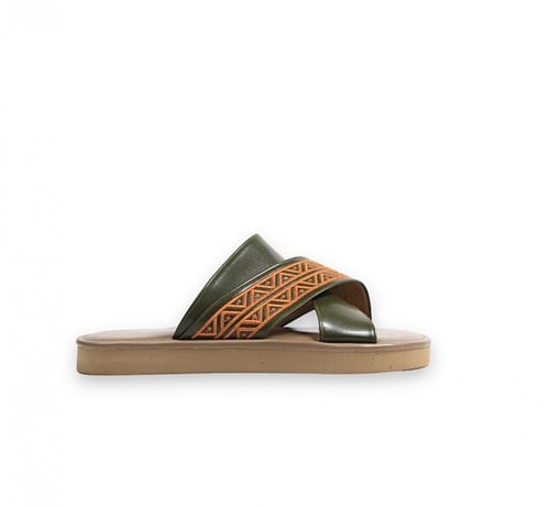 نعال شرقى مطرز