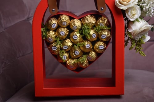 شنطة شوكولاتة فريروروشيه