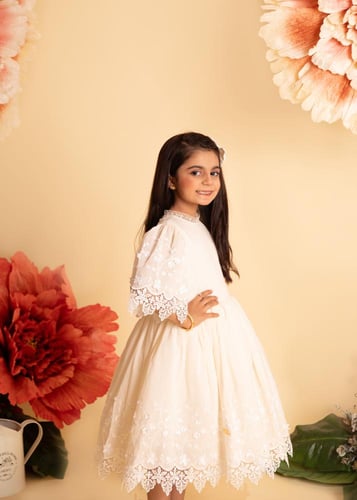 فستان اللؤلؤ