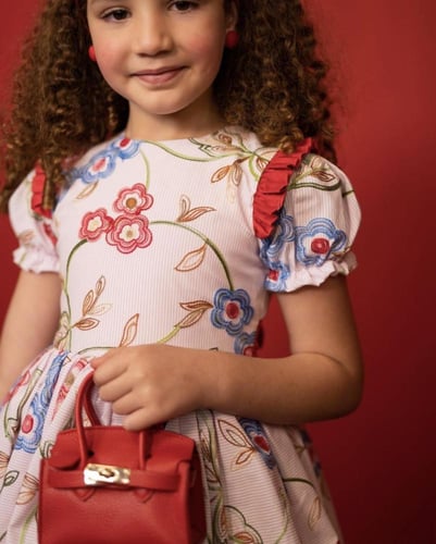 فستان بقماش مطرز