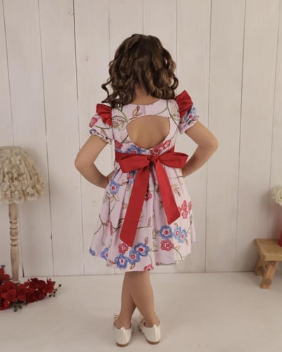 فستان بقماش مطرز