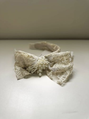 طوق شعر دانتيل