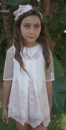 فستان دانتيل وردي