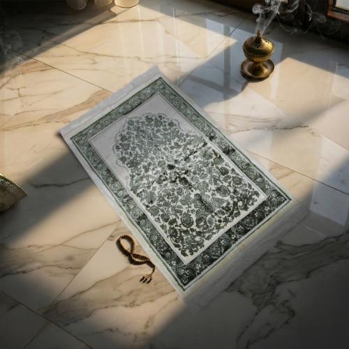 سجادة صلاة تركي اكريليك – طيبة - اخضر - كريمي