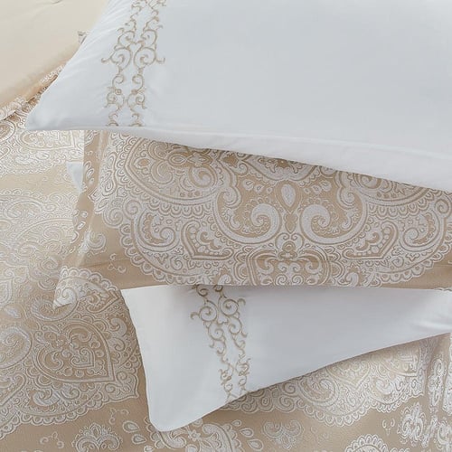 مفرش صيفي فاخر كوين جاكار مطرز 8 قطع – أورليا Aure...