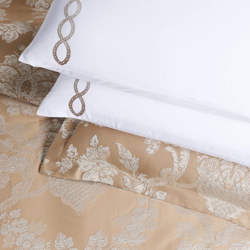 مفرش صيفي فاخر كوين جاكار مطرز 8 قطع – رومينا - بي...